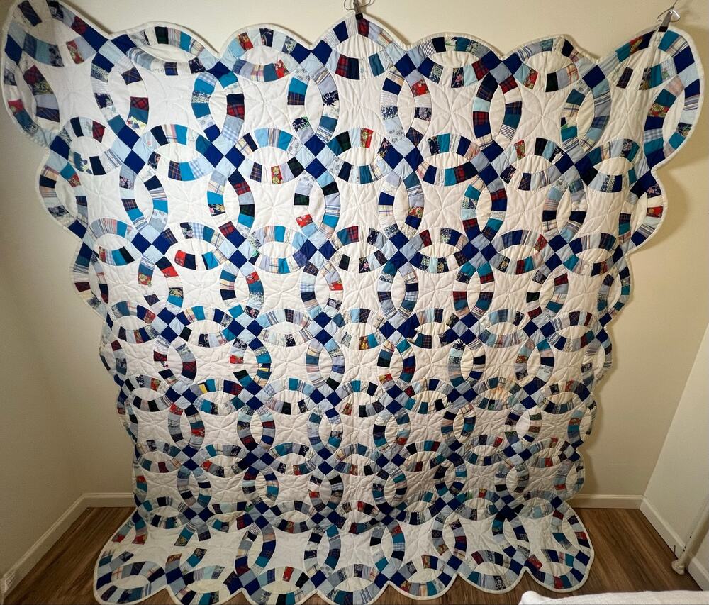 1930s Double Wedding Ring Quilt Handmade Hand Quilted Scalloped Antique 92”